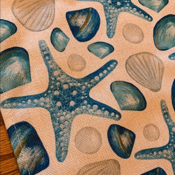 Bright turquoise and Off-white Starfish and Seashell Runner - Picture 3 of 4